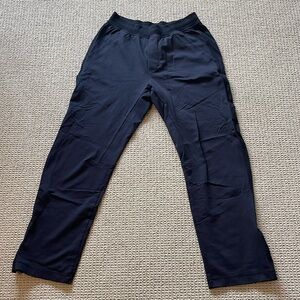 Men’s Lululemon Pants-size medium